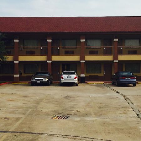 Scottish Inn & Suites Hobby Airport Хьюстон Экстерьер фото