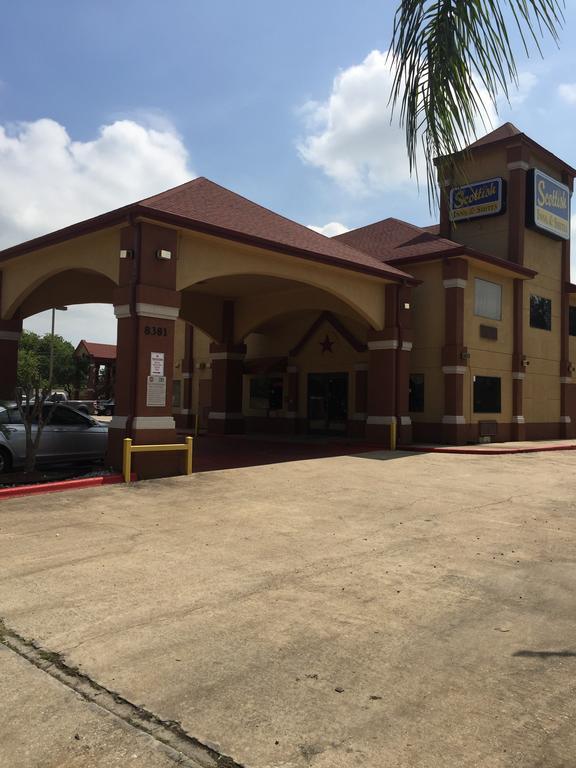 Scottish Inn & Suites Hobby Airport Хьюстон Экстерьер фото