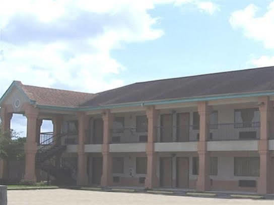 Scottish Inn & Suites Hobby Airport Хьюстон Экстерьер фото